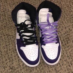 I am selling Jordan 1 purple og size 12.5